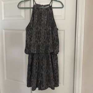 EUC Mud pie romper size M